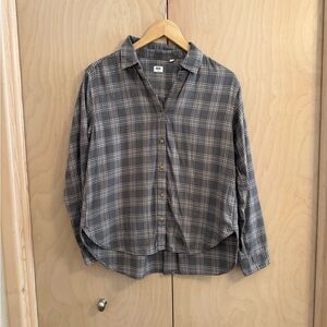 Uniqlo Cozy Plaid Long Sleeve Button Down Shirt XS Women’s in Neutral Tones